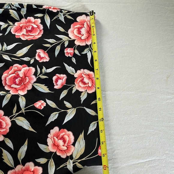 NYCC• Pull-On Pencil Skirt Floral Retro Women’s Size Medium EUC - Picture 11 of 15